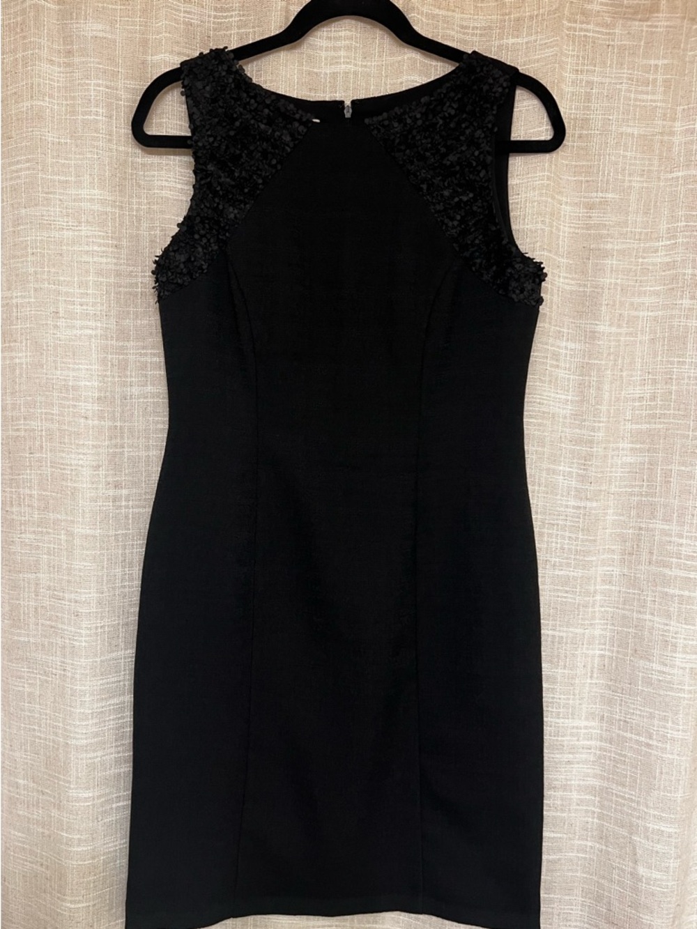 Anne Klein Black Sleeveless Midi Sheath Dress with Textured Shoulders Size 6